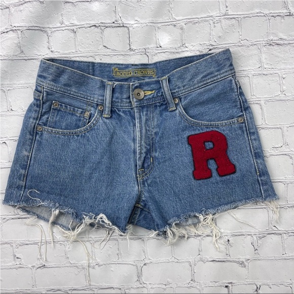 Rodeo Crowns 100% cotton Raw hem 3” Denim Jean Shorts size S - Picture 8 of 9